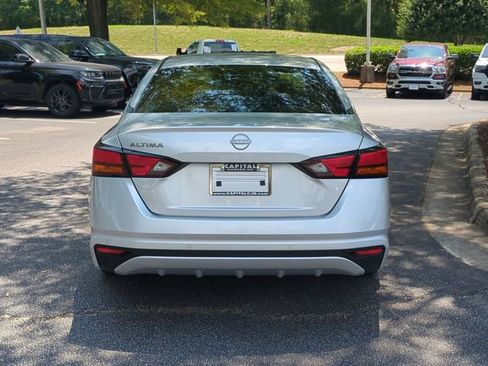 Used 2024 Nissan Altima 2.5 S FWD image 4