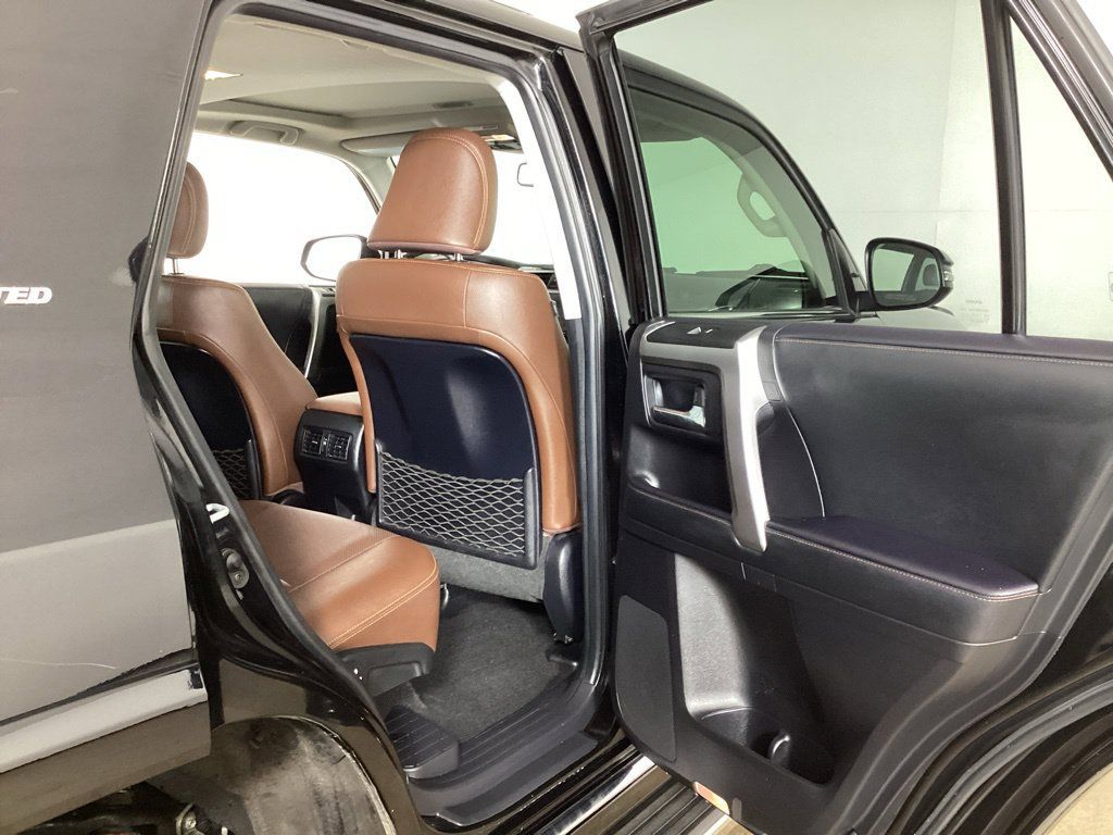 Used 2021 Toyota 4Runner Limited AWD/4WD image 23