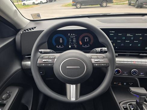 New 2026 Hyundai Kona SE image 14