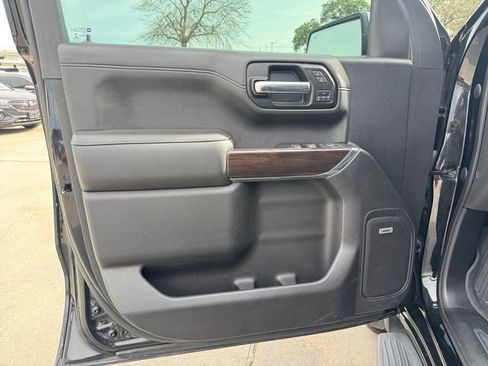 Used 2019 GMC Sierra 1500 SLT image 4