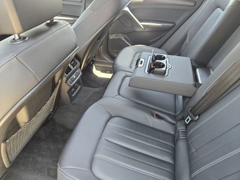 Certified 2023 Audi Q5 2.0T Premium w/ Convenience Package AWD/4WD image 40