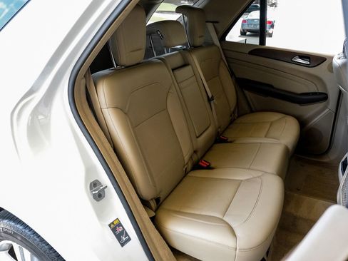 Used 2015 Mercedes-Benz ML 350 2WD w/ Premium 1 Package image 31
