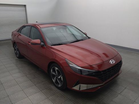 Used 2023 Hyundai Elantra Limited FWD image 13