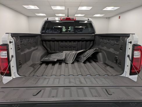 Used 2024 GMC Canyon AT4 w/ AT4 Premium Package image 24