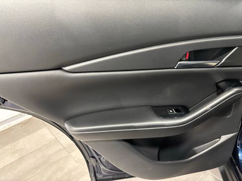 Certified 2025 MAZDA CX-30 AWD 2.5 S w/ Preferred Package image 17