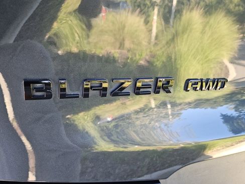 Used 2019 Chevrolet Blazer LT image 28