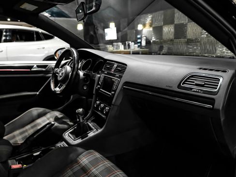 Used 2017 Volkswagen GTI S FWD image 14
