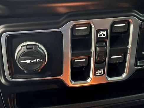 Used 2021 Jeep Gladiator Overland w/ Popular Equipment Package AWD/4WD image 33