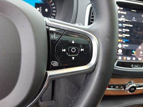 Used 2023 Volvo XC90 B5 Plus w/ Protection Package AWD/4WD image 24