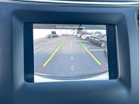 Used 2019 Jeep Cherokee Latitude w/ Popular Appearance Group image 22