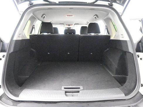Used 2023 Nissan Rogue SV AWD/4WD image 24