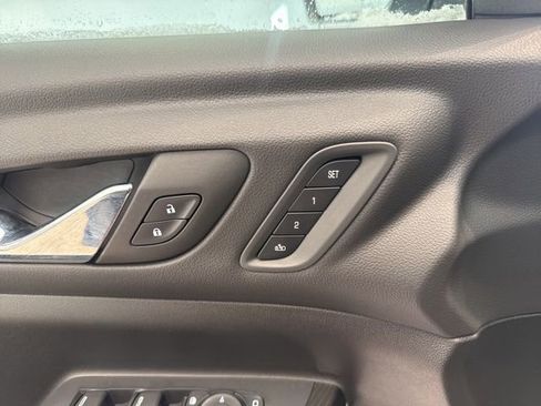 Certified 2023 GMC Acadia SLT w/ Elevation Edition image 23