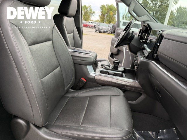 Used 2022 Chevrolet Silverado 1500 LTZ AWD/4WD image 41
