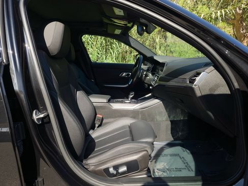 Used 2021 BMW 330i Sedan w/ Premium Package image 24