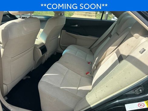 Used 2014 Toyota Camry LE FWD image 13
