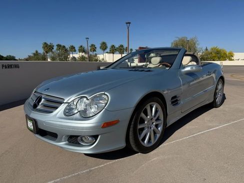 Used 2007 Mercedes-Benz SL 550 image 4