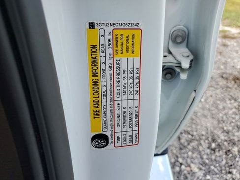 Used 2018 GMC Sierra 1500 SLT image 32