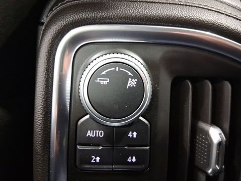 Used 2019 GMC Sierra 1500 SLT w/ SLT Premium Plus Package AWD/4WD image 31