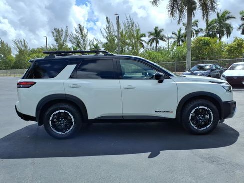 Certified 2023 Nissan Pathfinder Rock Creek image 15