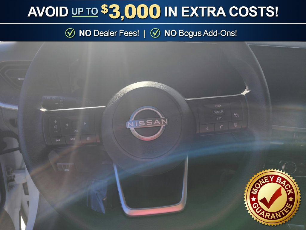 Used 2025 Nissan Kicks SV FWD image 18
