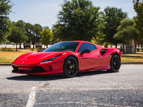 Used 2021 Ferrari F8 Tributo RWD image 6