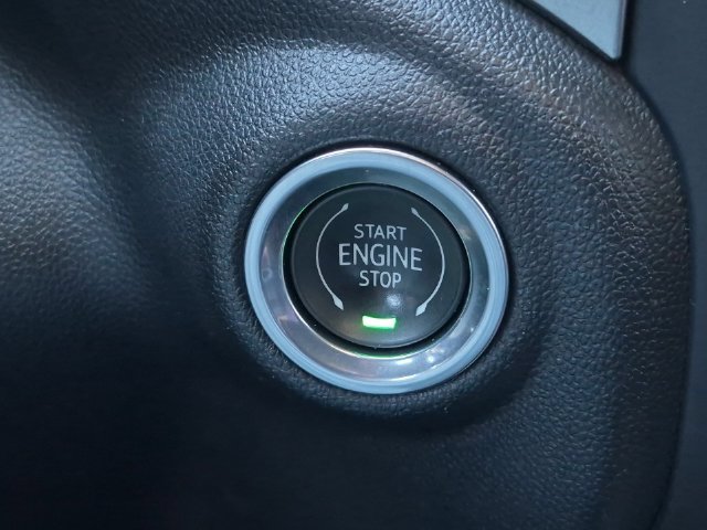Used 2020 Chevrolet Silverado 1500 RST AWD/4WD image 19