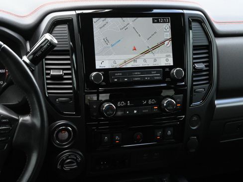 Used 2021 Nissan Titan PRO-4X w/ Pro-4x Convenience Package AWD/4WD image 33
