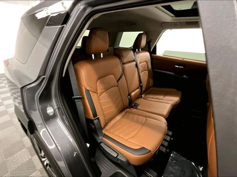 New 2025 Nissan Pathfinder Platinum w/ Cargo Package image 31