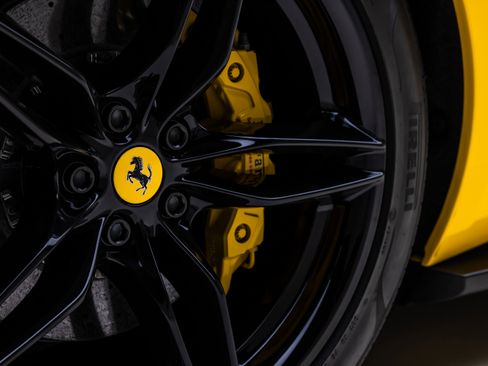 Used 2019 Ferrari 812 Superfast image 35