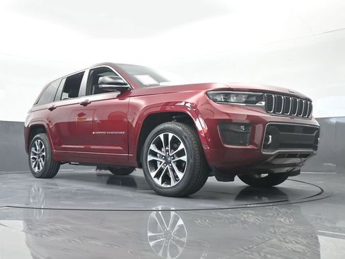 Used 2023 Jeep Grand Cherokee Overland w/ Luxury Tech Group IV image 67