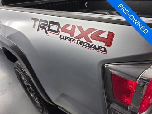 Used 2023 Toyota Tacoma TRD Off-Road w/ TRD Premium Off Road Package AWD/4WD image 16
