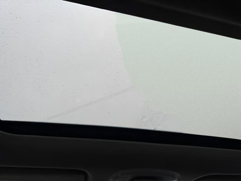 Used 2025 Hyundai Elantra Sport image 16