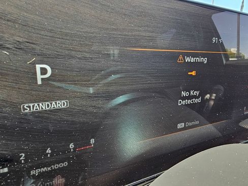 Used 2025 Nissan Kicks SR FWD image 29