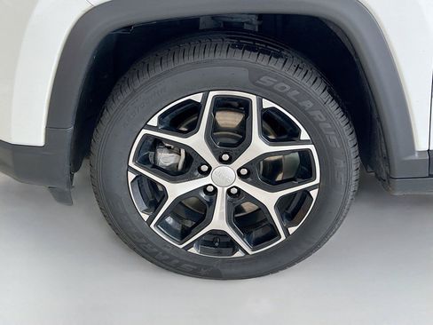 Used 2024 Jeep Compass Limited AWD/4WD image 28