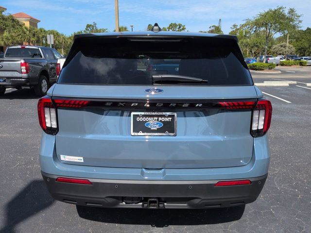 New 2026 Ford Explorer Active RWD image 5