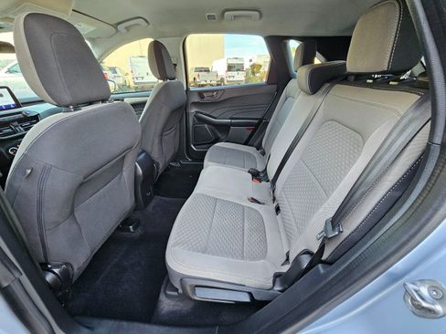 Used 2022 Ford Escape SE image 18