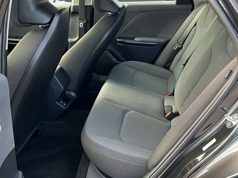 Certified 2025 Kia K4 LX image 8