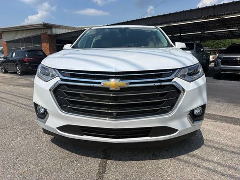 Used 2020 Chevrolet Traverse Premier FWD image 2