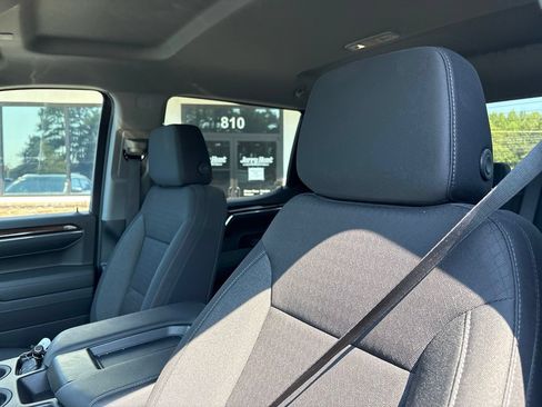 Used 2024 GMC Sierra 1500 Elevation AWD/4WD image 3