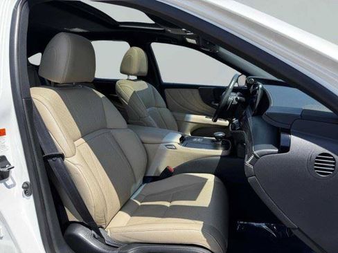 Used 2023 Lexus LS 500 w/ Accessory Package (Z2) RWD image 51