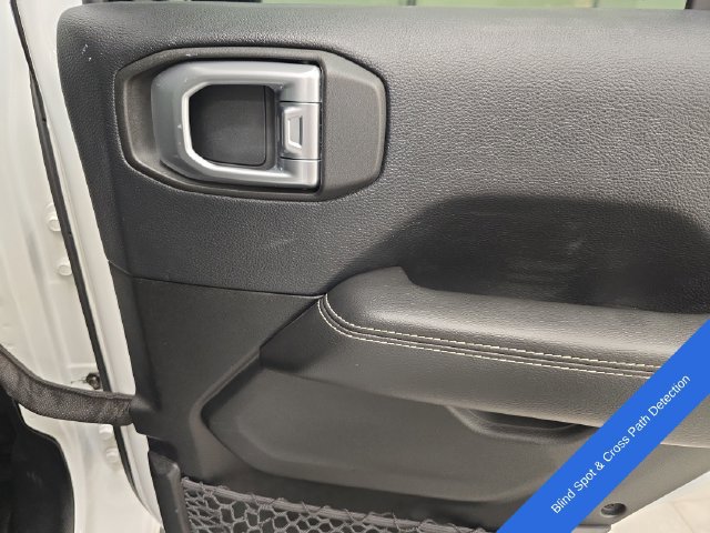 Used 2019 Jeep Wrangler Unlimited Sahara AWD/4WD image 15