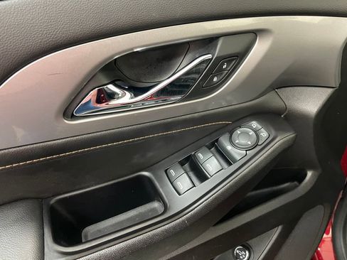 Certified 2019 Chevrolet Traverse LT image 26