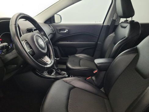 Used 2018 Jeep Compass Latitude w/ Popular Equipment Group AWD/4WD image 17