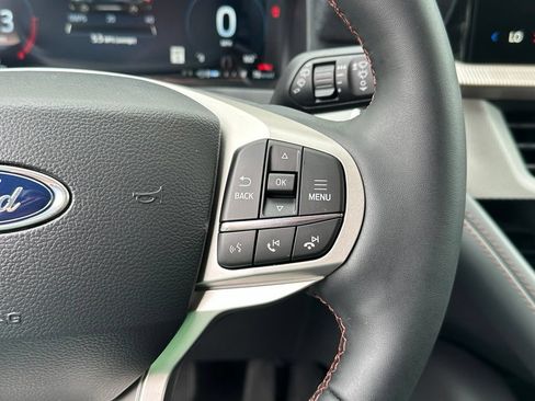 New 2026 Ford Explorer Active w/ Active Comfort Package AWD/4WD image 9