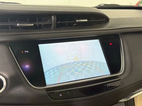 Used 2018 Cadillac XT5 Luxury w/ Driver Awareness Package AWD/4WD image 21