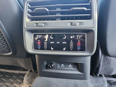 Used 2023 Audi Q7 3.0T Premium Plus image 28