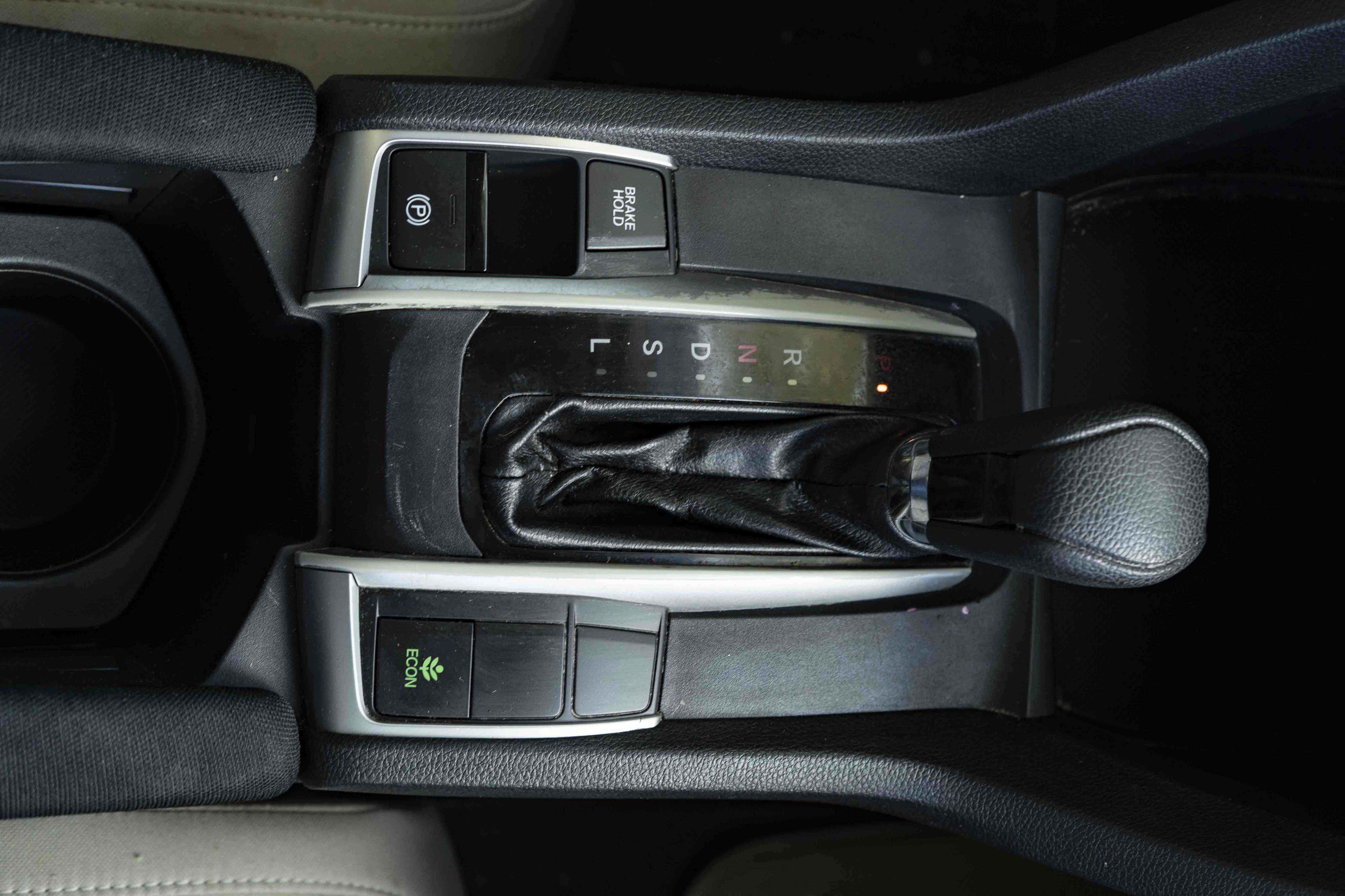 Certified 2019 Honda Civic LX image 25