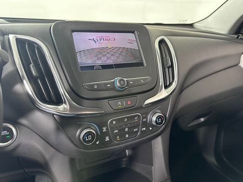 Used 2024 Chevrolet Equinox LT image 9