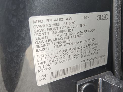 Used 2025 Audi SQ5 Prestige AWD/4WD image 35