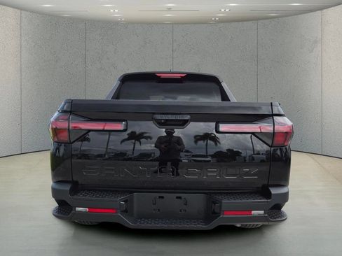 Used 2025 Hyundai Santa Cruz SEL FWD image 6